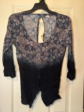 Gimmicks by BKE  Navy and Light Blue Ombre Printed Button-Front Tunic